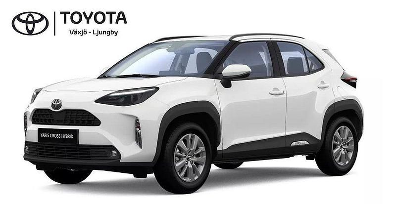 Grön Ny 2025 Toyota Yaris Cross SUV | 294 900 kr (Superpris) - Bild 1/1