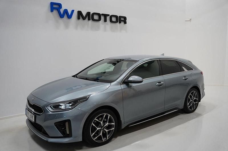 Grå Begagnad 2019 Kia ProCeed GT-Line Halvkombi | 189 800 kr (Marknadspris) - Bild 1/4