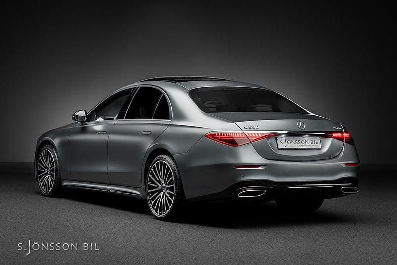 Begagnad Mercedes S580 AMG 503 HK (369 kW) 2023 Grå Sedan