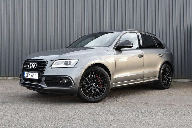 Grå Begagnad 2016 Audi SQ5 SUV | 319 900 kr - Bild 1/4