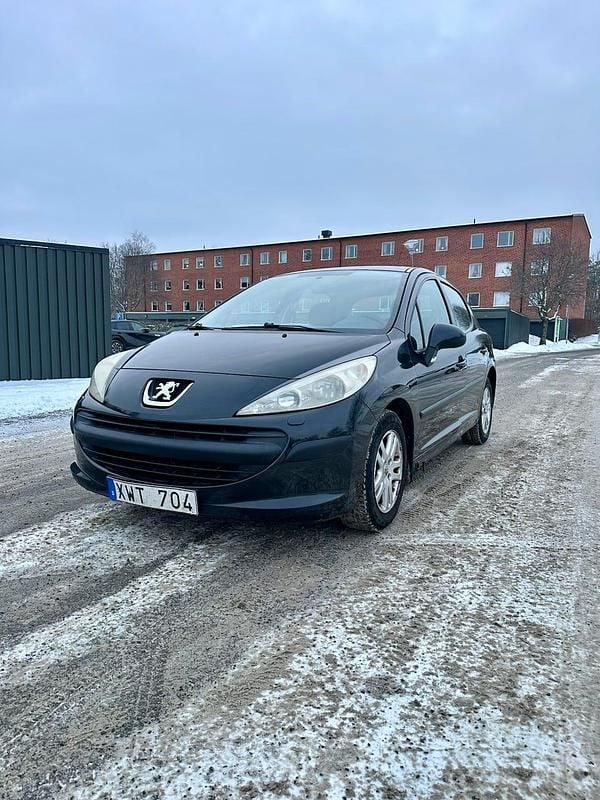 Begagnad Peugeot 207 88 HK (64 kW) 2006