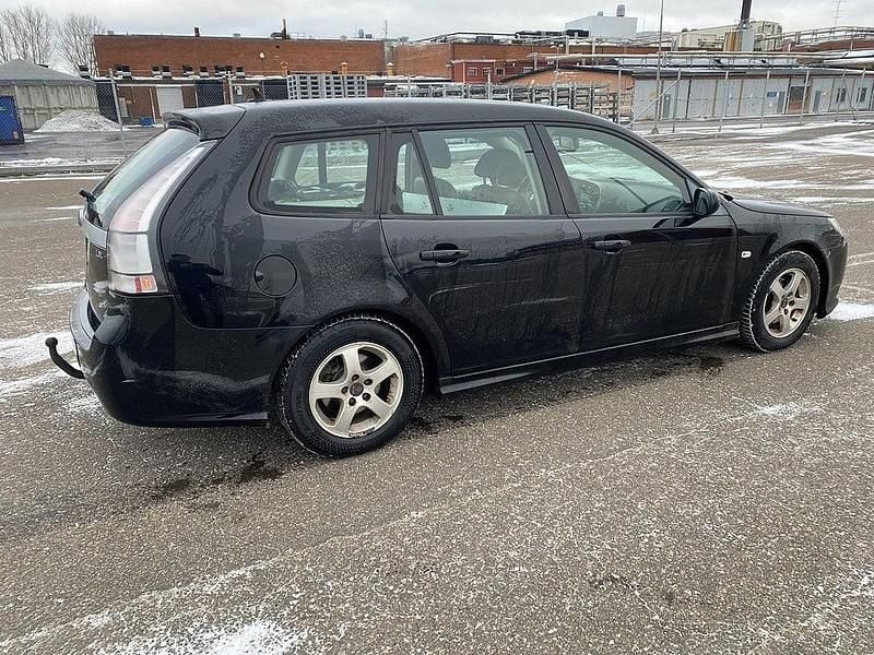 Begagnad Saab 9-3 Linear 150 HK (110 kW) 2008 Svart Kombi
