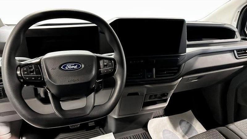 Ny Ford Transit Custom Trend 136 HK (100 kW) 2025 Grå Van