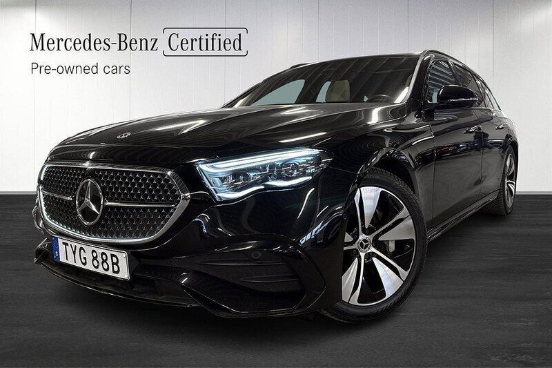 Svart Begagnad 2023 Mercedes E300 AMG Kombi | 649 000 kr (Dyr) - Bild 1/4
