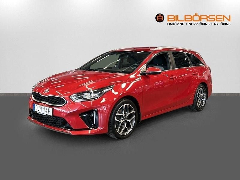 Röd Begagnad 2019 Kia Ceed Sportswagon GT-Line Kombi | 189 900 kr (Marknadspris) - Bild 1/4