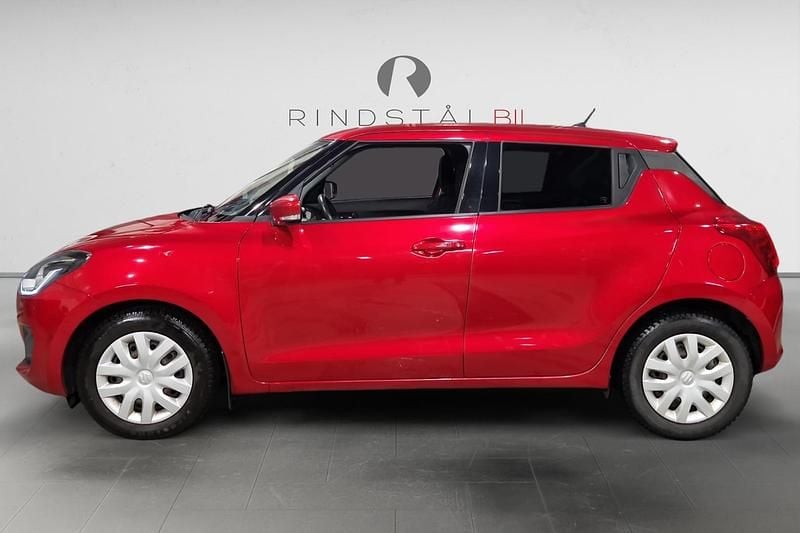 Begagnad Suzuki Swift 90 HK (66 kW) 2018 Röd Halvkombi