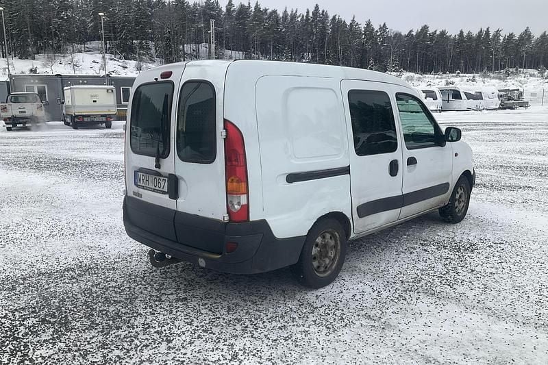 Begagnad Renault Kangoo 65 HK (47 kW) 2004 Vit Minibuss