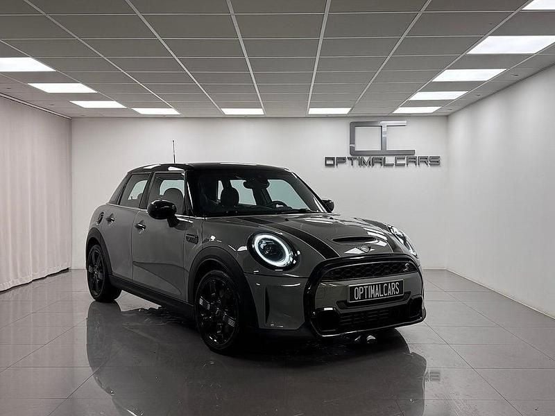 Grå Begagnad 2021 Mini Cooper S Halvkombi | 259 900 kr (Dyr) - Bild 1/4