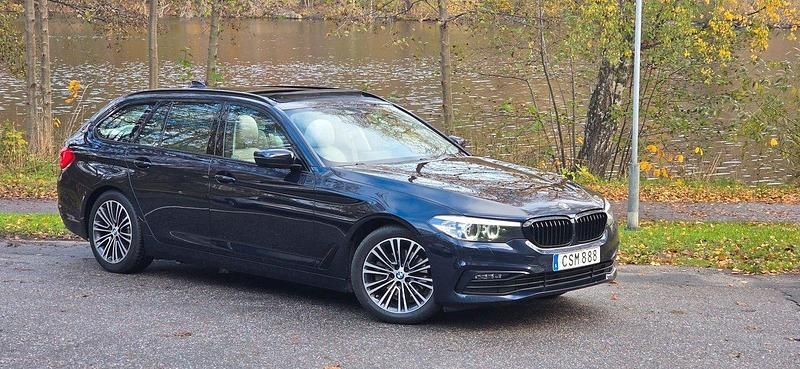 Blå Begagnad 2019 BMW 520 Kombi | 279 400 kr (Superpris) - Bild 1/4