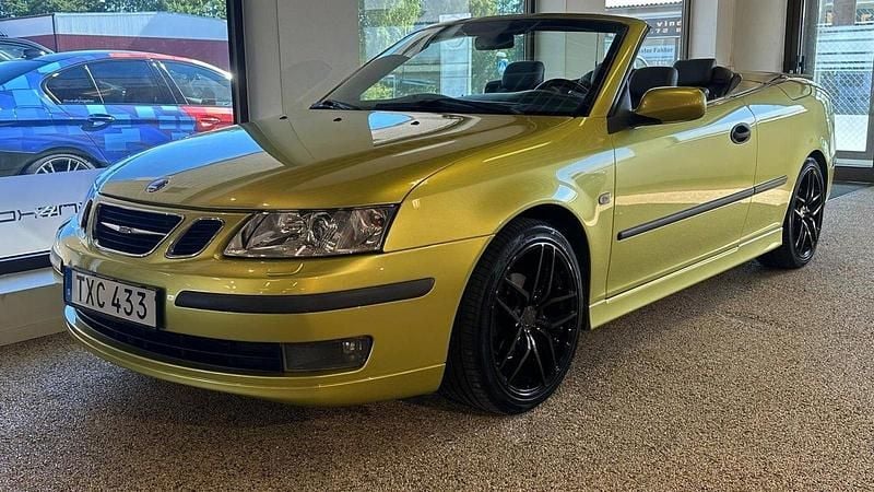 Gul Begagnad 2004 Saab 9-3 Cabriolet Vector Cab | 189 900 kr - Bild 1/4