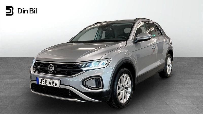 Silver Begagnad 2024 VW T-Roc Life SUV | 319 900 kr (Lite dyr) - Bild 1/4