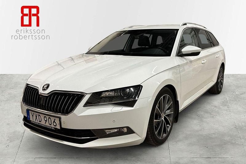 Vit Begagnad 2018 Skoda Superb LAURIN & KLEMENT Kombi | 229 900 kr (Lite dyr) - Bild 1/4