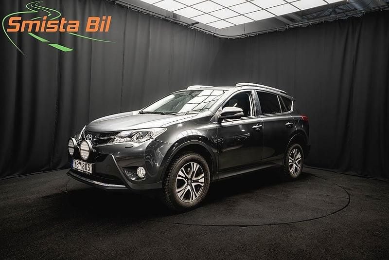 Grå Begagnad 2013 Toyota RAV4 Executive SUV | 144 900 kr (Bra pris) - Bild 1/3