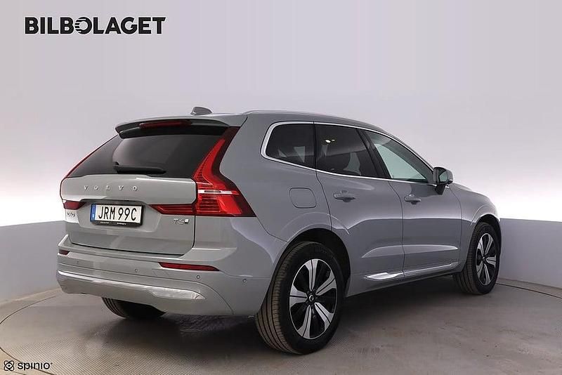 Begagnad Volvo XC60 Plus 350 HK (257 kW) 2024 Grå SUV