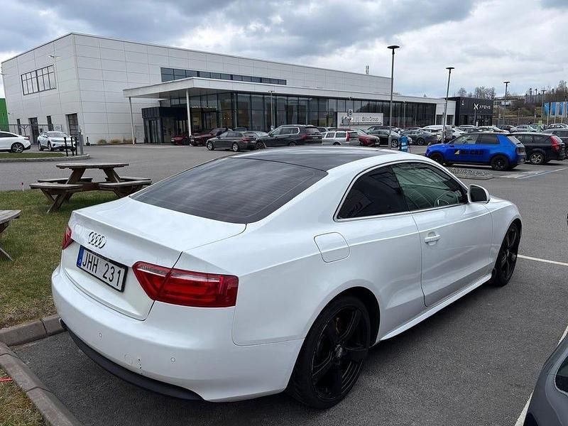 Begagnad Audi A5 170 HK (125 kW) 2008 Vit Sportkupé