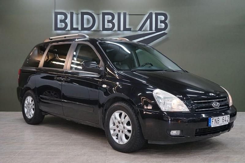 Svart Begagnad 2007 Kia Carnival Minibuss | 39 900 kr - Bild 1/4