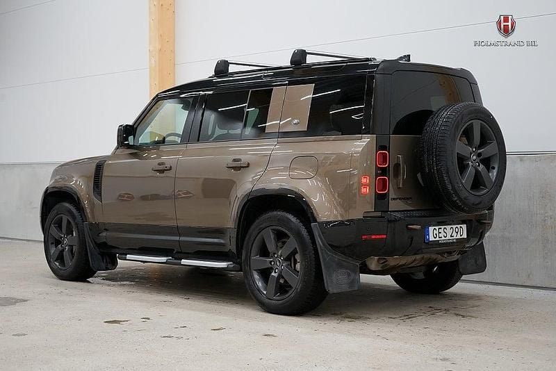Begagnad Land Rover Defender SE Dynamic 400 HK (294 kW) 2023 Brun SUV