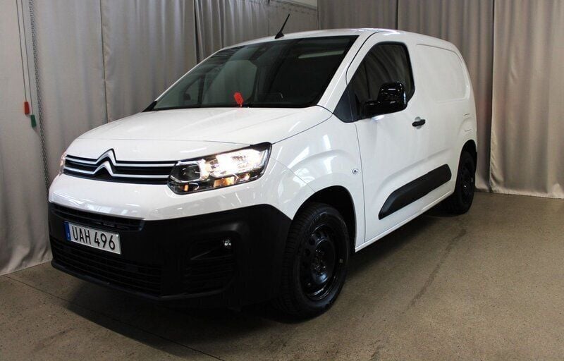 Vit Begagnad 2022 Citroën Berlingo Minibuss | 219 900 kr (Marknadspris) - Bild 1/4