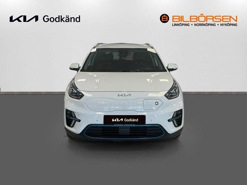 Begagnad Kia e-Niro Advance 150 kW (204 HK) 2022 Vit (/ud/ clear white) SUV