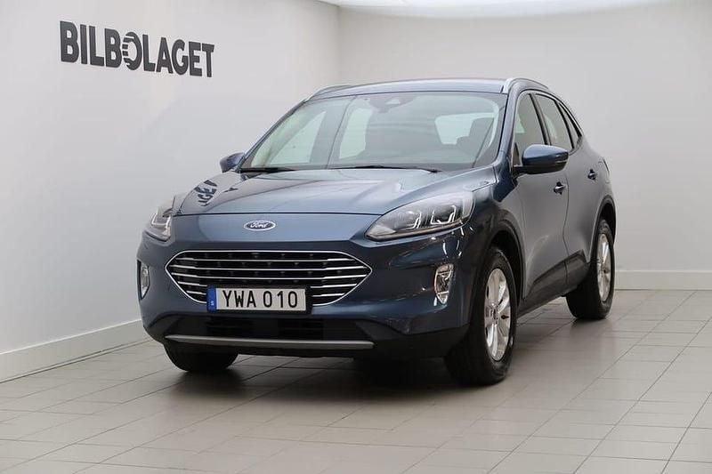 Blå Begagnad 2022 Ford Kuga Titanium SUV | 219 500 kr (Marknadspris) - Bild 1/4