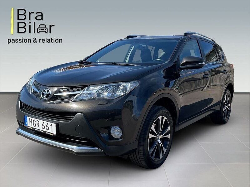 Mörkbrun Begagnad 2014 Toyota RAV4 SUV | 169 900 kr (Marknadspris) - Bild 1/4