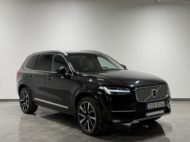 Begagnad Volvo XC90 Inscription 190 HK (139 kW) 2017 Svart SUV