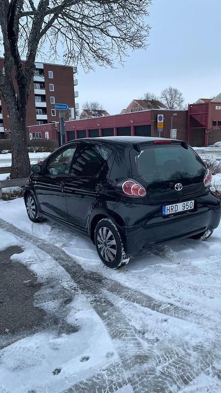 Begagnad Toyota Aygo 68 HK (50 kW) 2010 Halvkombi