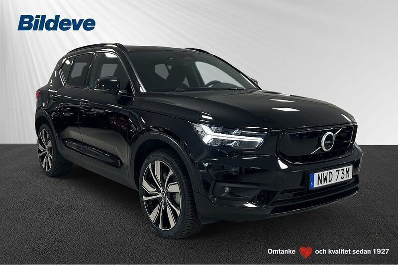 Svart Begagnad 2022 Volvo XC40 Pro SUV | 349 900 kr - Bild 1/4
