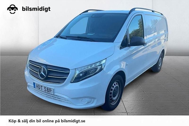 Vit Begagnad 2022 Mercedes Vito Minibuss | 344 800 kr (Bra pris) - Bild 1/3
