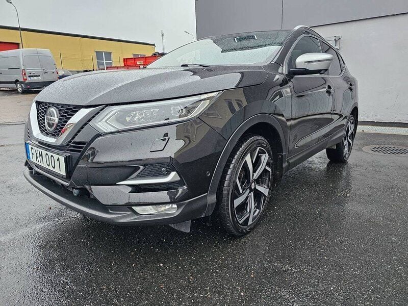Svart Begagnad 2018 Nissan Qashqai Tekna+ SUV | 159 000 kr (Marknadspris) - Bild 1/4
