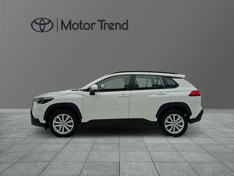 Begagnad Toyota Corolla Cross Active 141 HK (103 kW) 2024 Vit SUV
