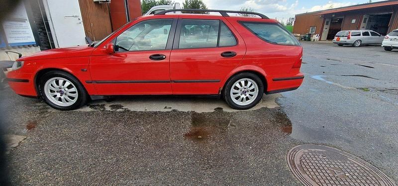 Begagnad 2005 Saab 9-5 Linear Kombi | 22 000 kr (Marknadspris) - Bild 1/4