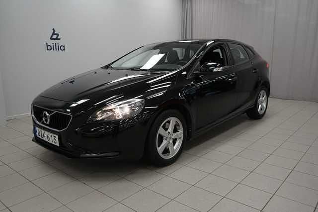Svart Begagnad 2016 Volvo V40 Business Edition Kombi | 169 900 kr (Marknadspris) - Bild 1/3