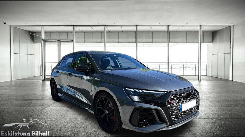 Begagnad 2024 Audi RS3 Sedan | 599 000 kr - Bild 1/4