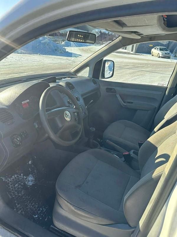 Begagnad VW Caddy 69 HK (50 kW) 2004 Minibuss