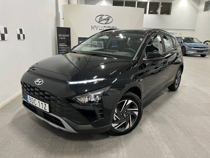 Svart Begagnad 2023 Hyundai Bayon Essential SUV | 235 000 kr (Lite dyr) - Bild 1/4