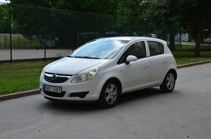 Vit Begagnad 2008 Opel Corsa Halvkombi | 22 980 kr (Bra pris) - Bild 1/4