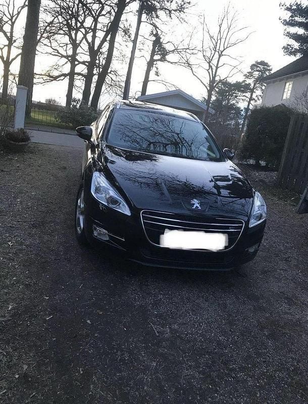 Svart Begagnad 2011 Peugeot 508 Kombi | 65 000 kr (Lite dyr) - Bild 1/3