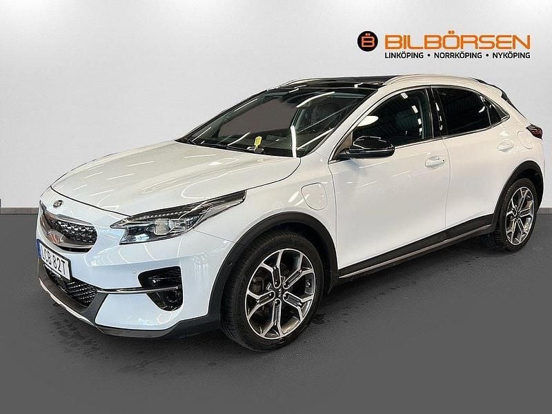 Vit Begagnad 2021 Kia XCeed Advance SUV | 259 900 kr (Lite dyr) - Bild 1/4