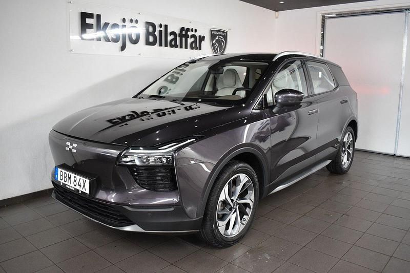 Mörkröd Begagnad 2022 Aiways U5 SUV | 219 500 kr - Bild 1/4
