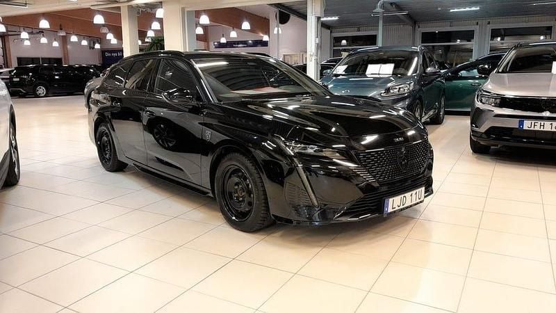Begagnad Peugeot 308 SW GT 131 HK (96 kW) 2024 Svart Kombi