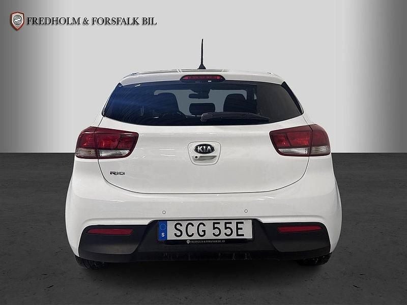 Begagnad Kia Rio Advance 84 HK (61 kW) 2019 Vit Halvkombi