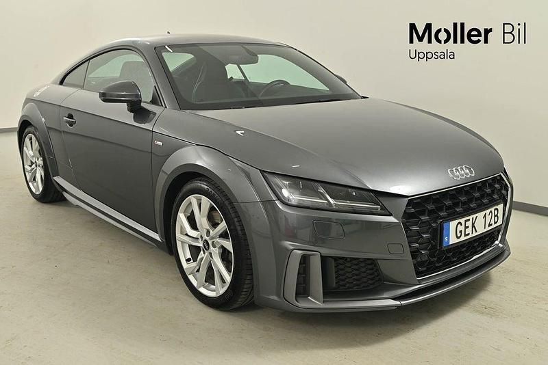Daytonagrå pärleffekt Begagnad 2022 Audi TT S-Line Sportkupé | 434 900 kr - Bild 1/4