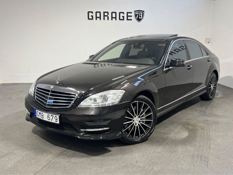 Svart Begagnad 2010 Mercedes S500L AMG Sedan | 319 900 kr - Bild 1/4