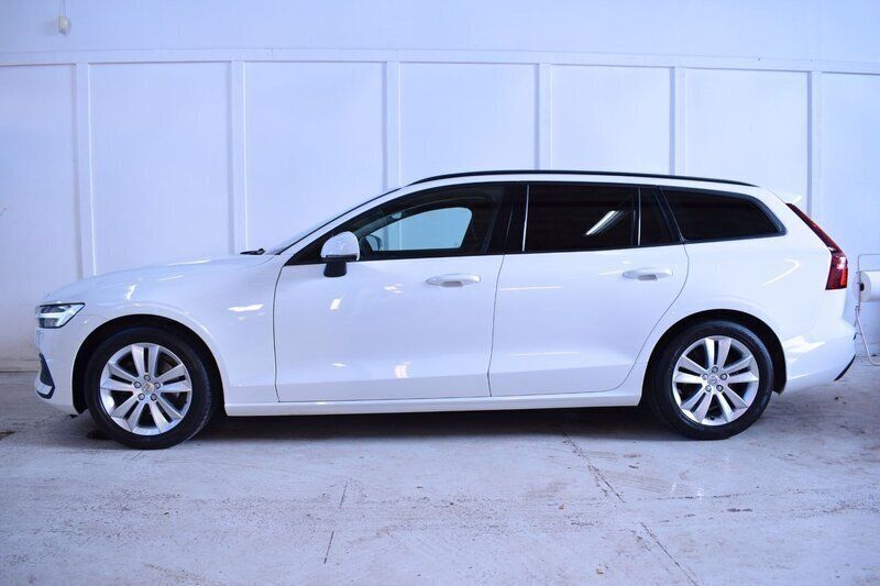 Vit Begagnad 2019 Volvo V60 Kombi | 234 900 kr (Bra pris) - Bild 1/4
