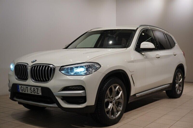 Vit Begagnad 2020 BMW X3 xLine SUV | 349 500 kr (Marknadspris) - Bild 1/2