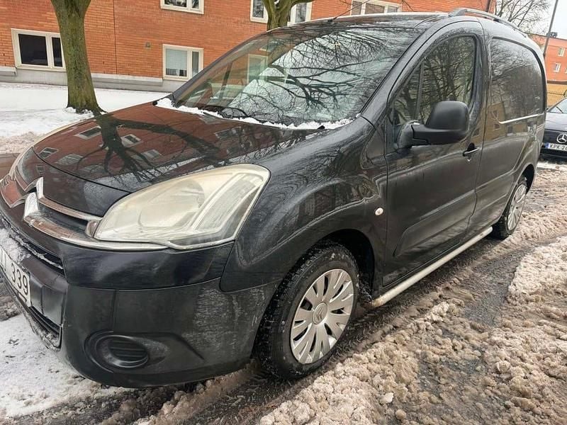 Begagnad Citroën Berlingo 90 HK (66 kW) 2012 Minibuss