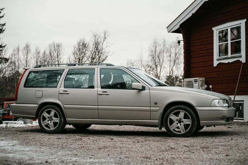 Begagnad Volvo V70 170 HK (125 kW) 2000 Kombi
