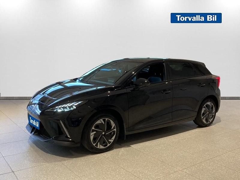 Svart Begagnad 2022 MG MG4 EV Halvkombi | 224 900 kr (Marknadspris) - Bild 1/4