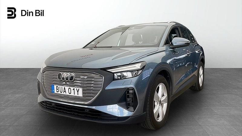 Gejserblå metallic Begagnad 2022 Audi Q4 e-tron Proline SUV | 379 000 kr (Marknadspris) - Bild 1/4